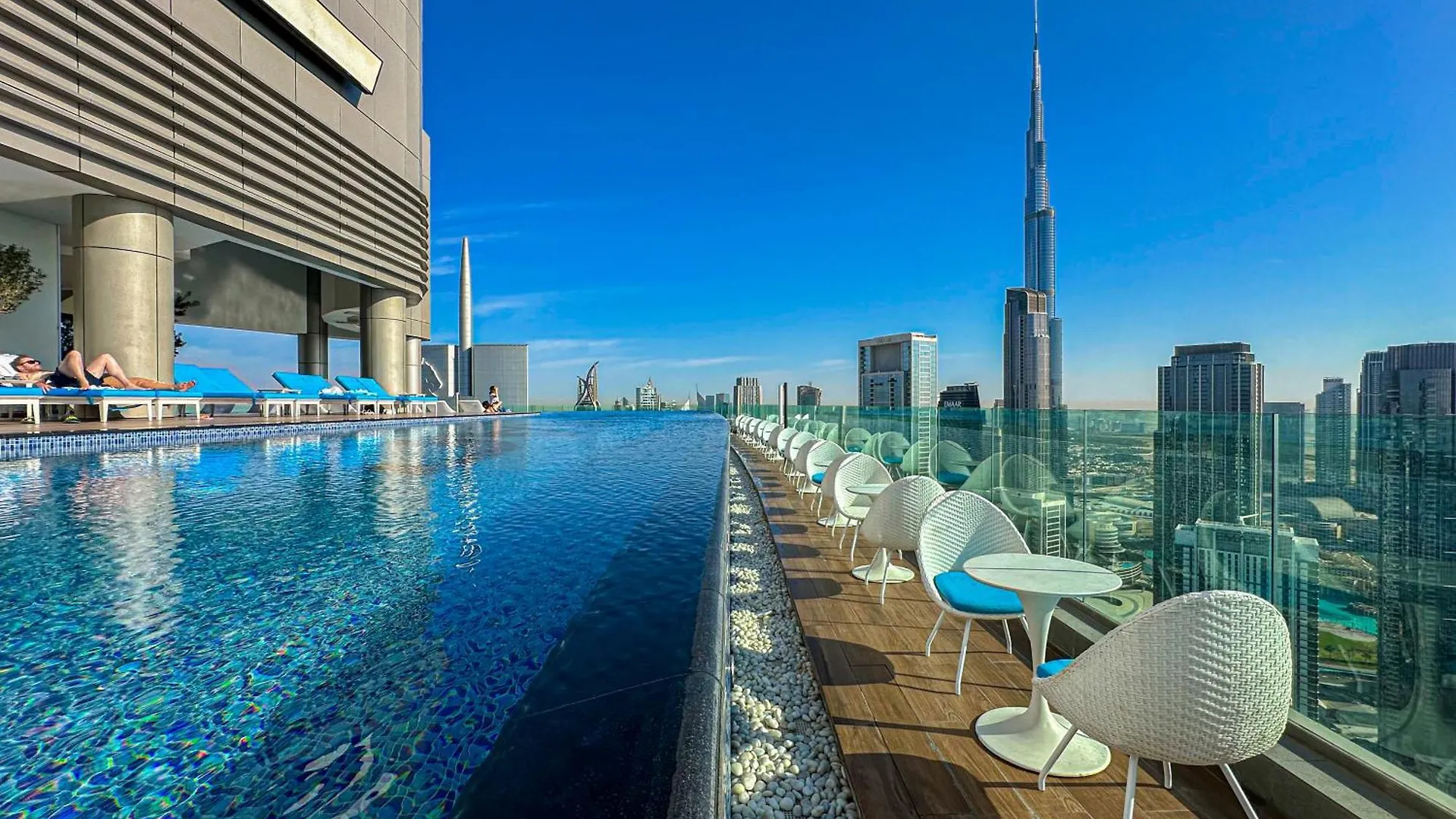 Super High Infinity Pool And Amazing Burj Khalifa View 3 Bedroom Apartment In Paramount Hotel Midtown Dubai Emirati Arabi Uniti