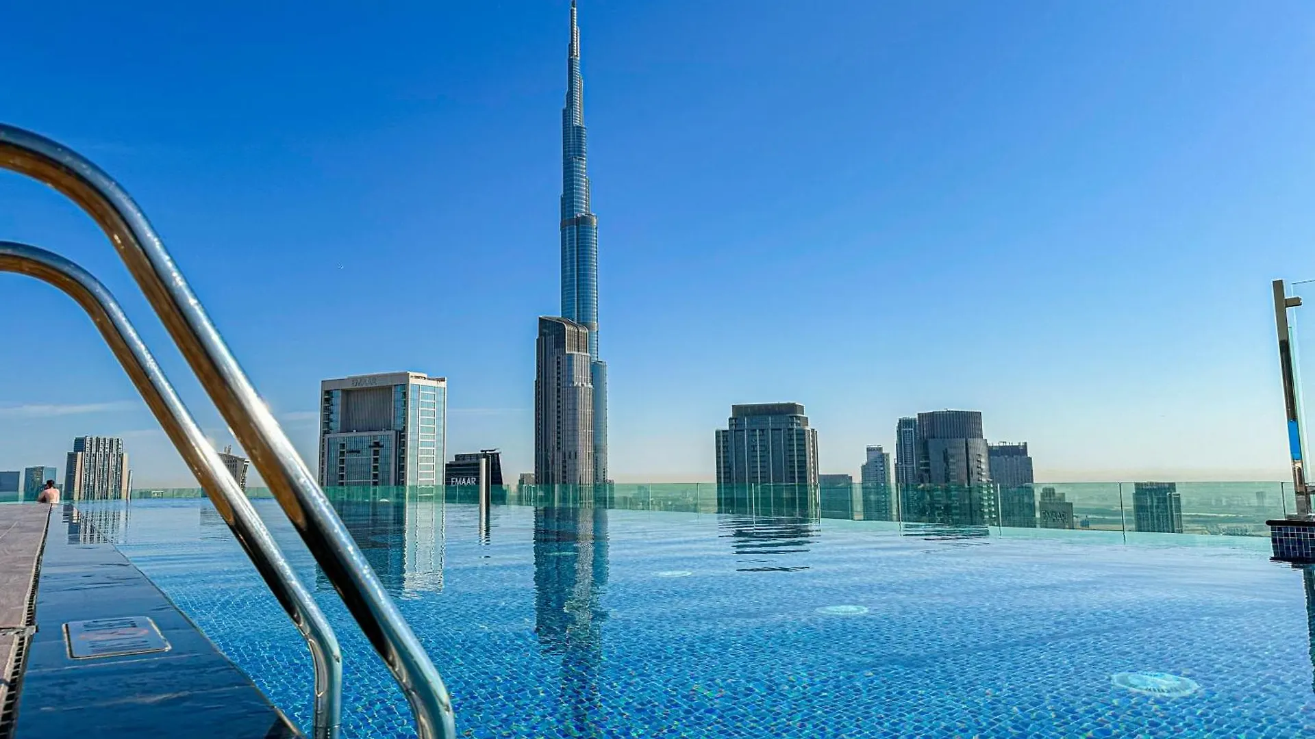 Super High Infinity Pool And Amazing Burj Khalifa View 3 Bedroom Apartment In Paramount Hotel Midtown Dubai Emirati Arabi Uniti